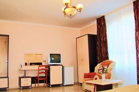 Однокомнатный улучшенный, трёхместный в 5-ом корпусе